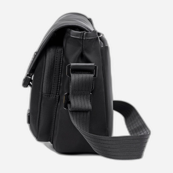 Arctic Hunter KB00827 Tas Selempang Cowok iPad 11 Inch tampak samping kiri