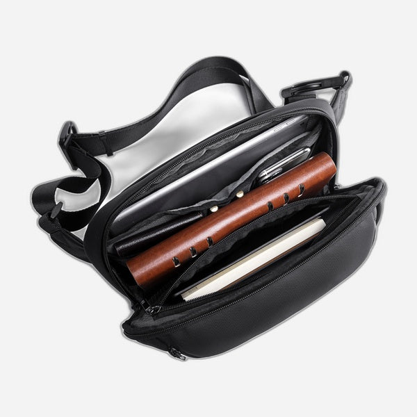 Kompartemen utama Arctic Hunter tas selempang pria waterproof