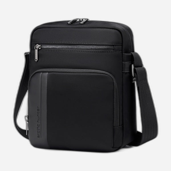 Arctic Hunter KB00831 Tas Selempang Cowok iPad 9.7 tampak depan hitam